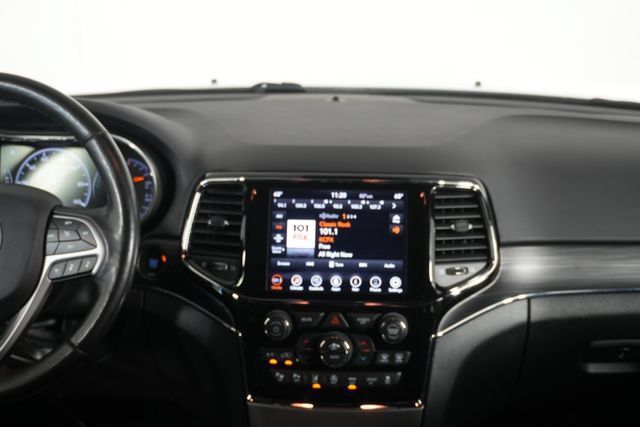 Used 2020 Jeep Grand Cherokee Limited AWD/4WD image 31