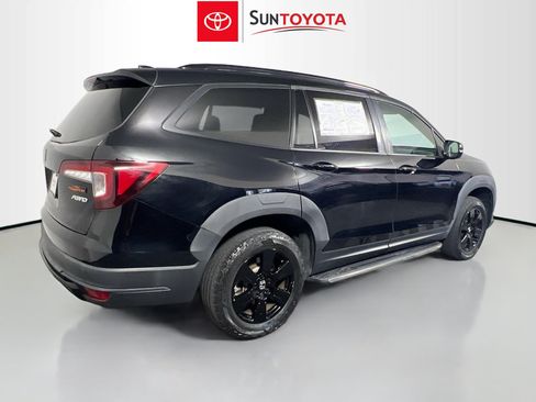 Used 2022 Honda Pilot TrailSport image 4