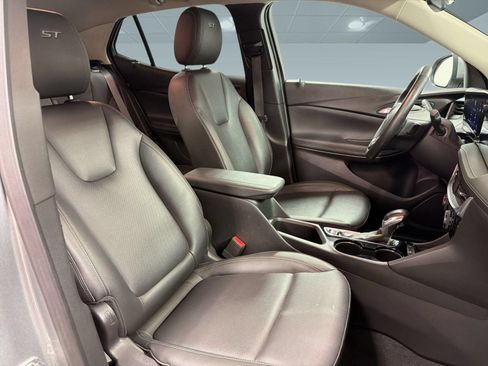 Used 2024 Buick Encore GX Sport Touring w/ Comfort Package FWD image 31