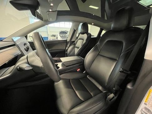 Used 2022 Tesla Model Y Long Range AWD/4WD image 21