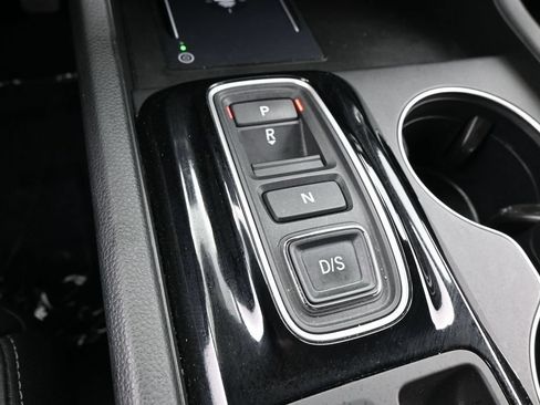 Used 2025 Honda Pilot EX-L image 31