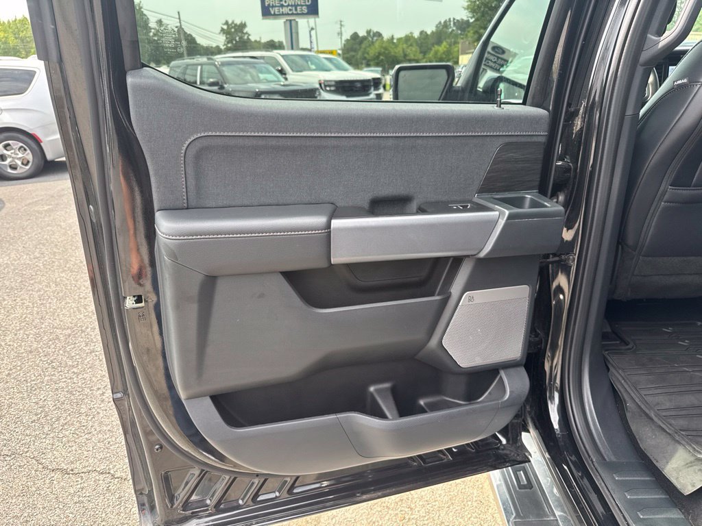Used 2025 Ford F150 Lariat w/ Equipment Group 502A High AWD/4WD image 29