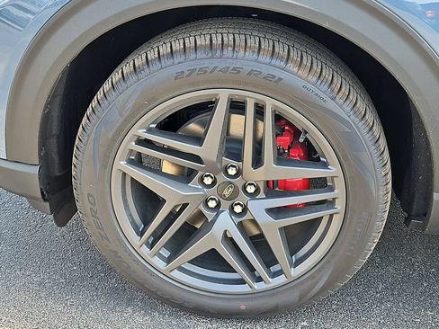 New 2026 Ford Explorer ST RWD image 17