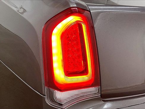 Used 2021 Chrysler 300 S image 23