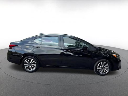 Used 2025 Nissan Versa SV FWD image 10