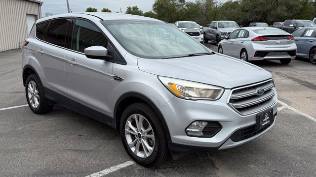 Used 2017 Ford Escape SE AWD/4WD image 8