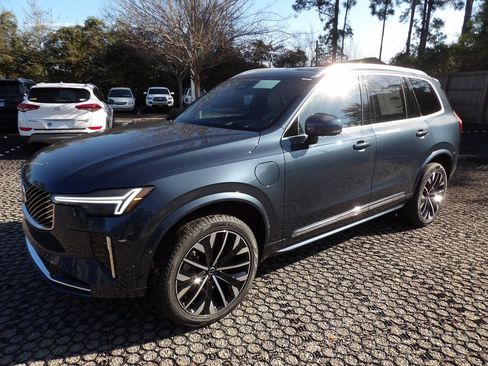 New 2026 Volvo XC90 T8 Ultra AWD/4WD image 3