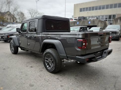 New 2026 Jeep Gladiator Sport AWD/4WD image 13