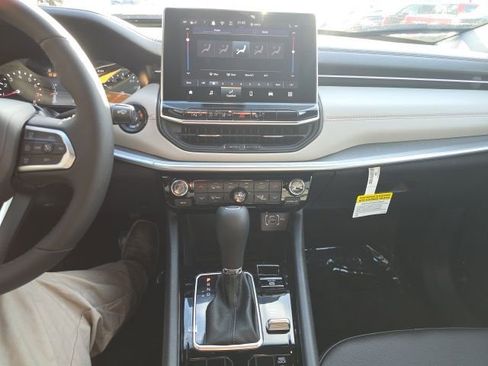 New 2026 Jeep Compass Limited image 23