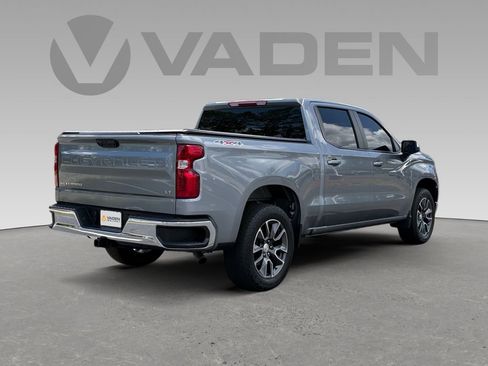 Used 2023 Chevrolet Silverado 1500 LT AWD/4WD image 20