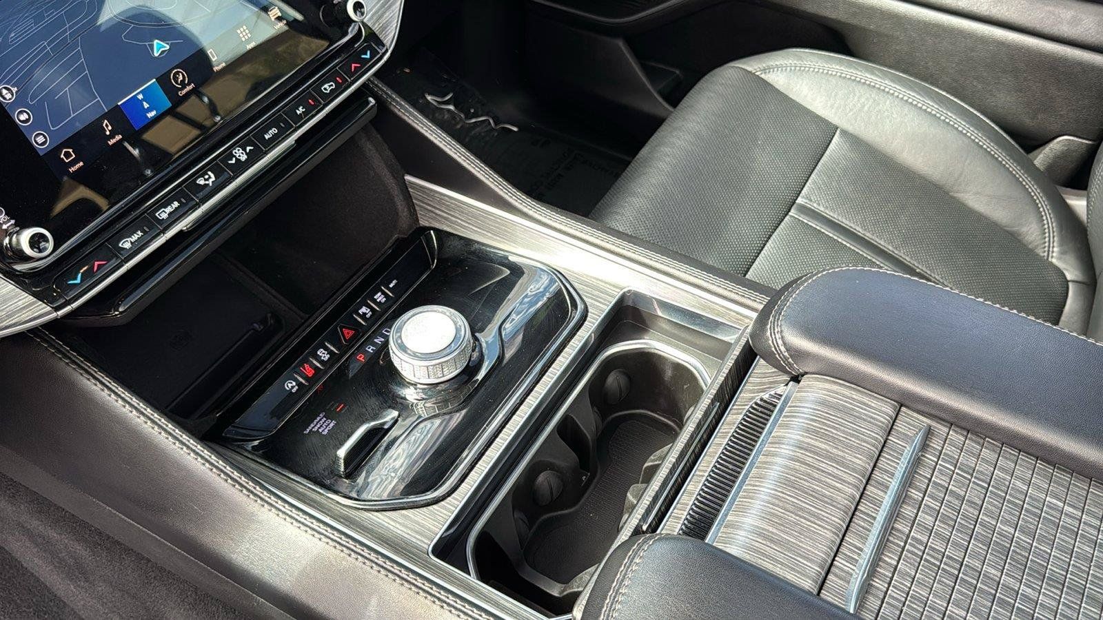 Used 2023 Jeep Wagoneer Series II w/ Premium Group I AWD/4WD image 19