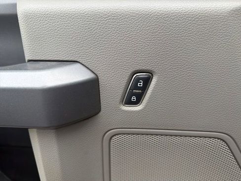 Used 2017 Ford F250 XLT w/ XLT Premium Package image 30