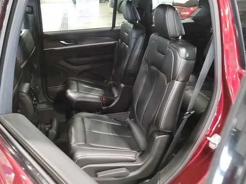 Used 2024 Jeep Grand Cherokee L Limited AWD/4WD image 24