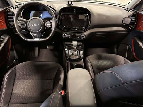 Used 2024 Kia Soul GT-Line image 19