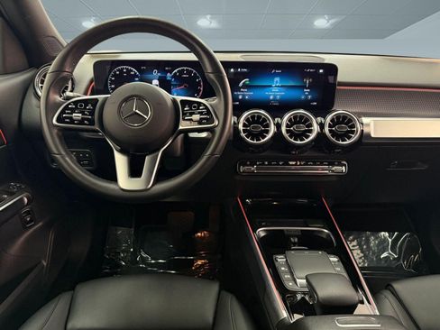 Certified 2023 Mercedes-Benz GLB 250 image 25