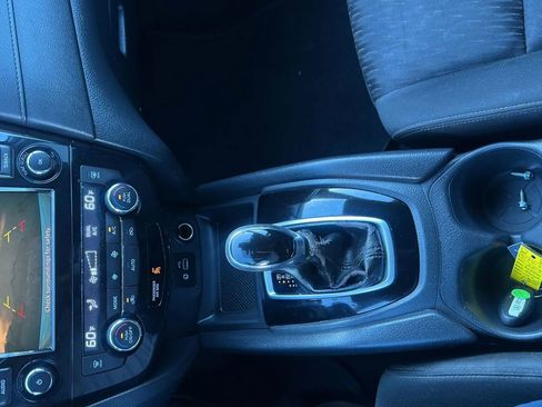 Used 2019 Nissan Rogue SV AWD/4WD image 26