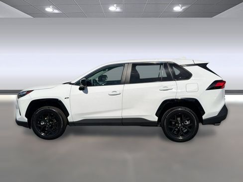 Used 2024 Toyota RAV4 LE FWD image 2