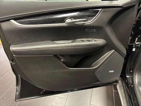 Certified 2022 Cadillac XT5 Premium Luxury FWD image 41