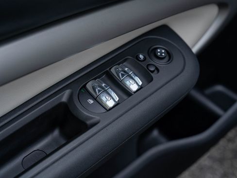 Used 2022 MINI Cooper Clubman John Cooper Works image 17