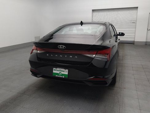 Used 2023 Hyundai Elantra SEL w/ Convenience Package FWD image 7