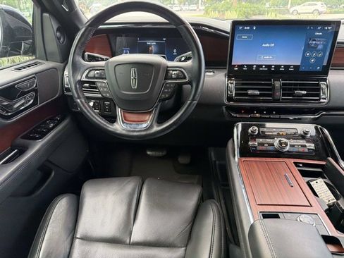 Used 2022 Lincoln Navigator Reserve RWD image 25