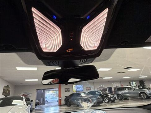 Used 2018 BMW 540i RWD image 25