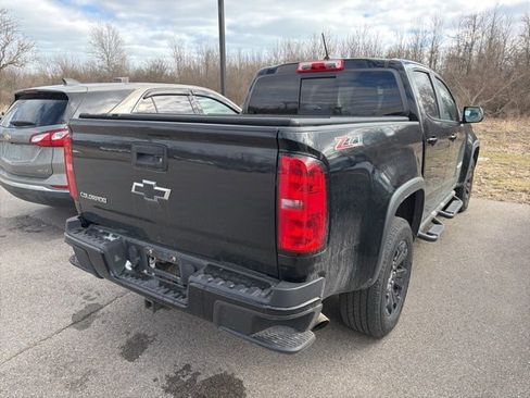 Used 2016 Chevrolet Colorado Z71 w/ Z71 Midnight Edition image 8
