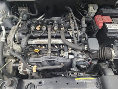 Used 2018 Nissan Kicks S image 30