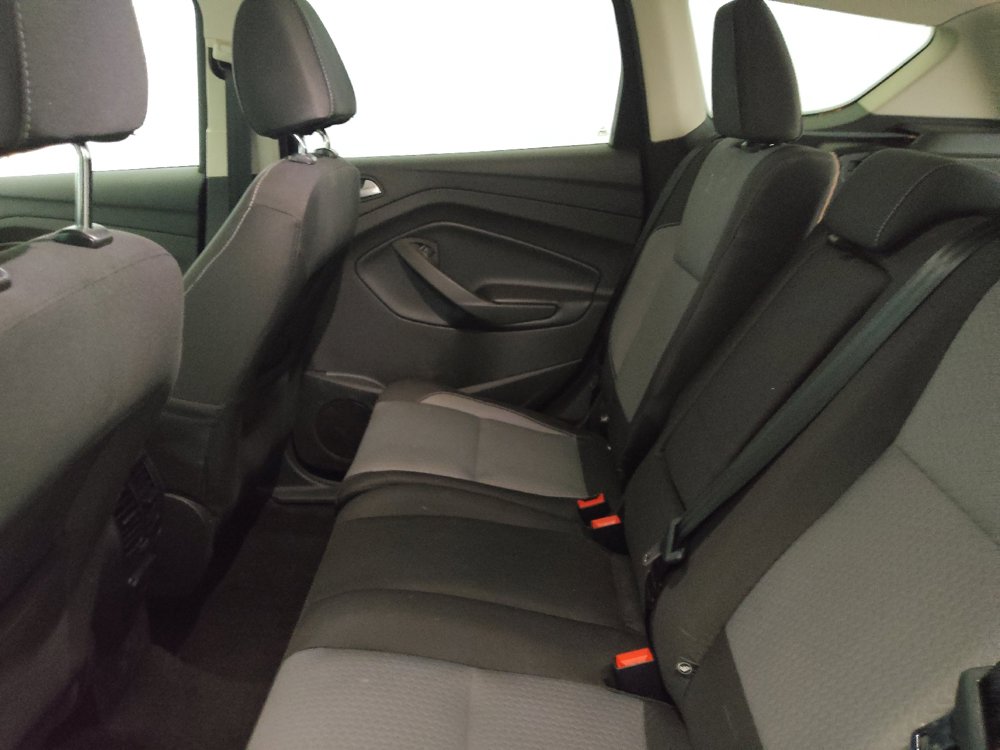 Used 2017 Ford Escape SE w/ Equipment Group 201A AWD/4WD image 18