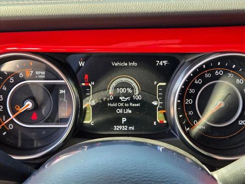 Used 2022 Jeep Gladiator Overland w/ Trailer Tow Package image 11