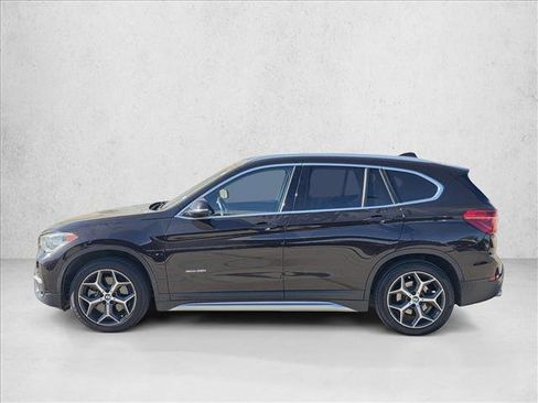 Used 2017 BMW X1 xDrive28i image 8