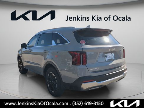 New 2026 Kia Sorento S w/ S Panoramic Sunroof Package FWD image 5