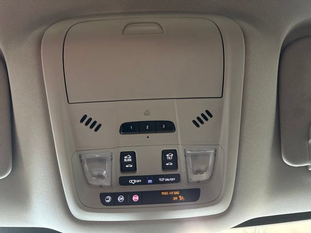 Used 2020 Buick Enclave Avenir w/ Avenir Technology Package AWD/4WD image 32