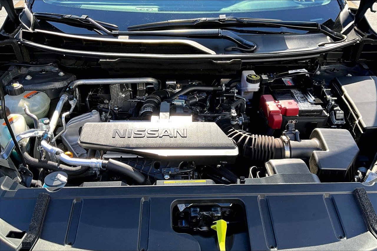 Used 2026 Nissan Rogue SV AWD/4WD image 35
