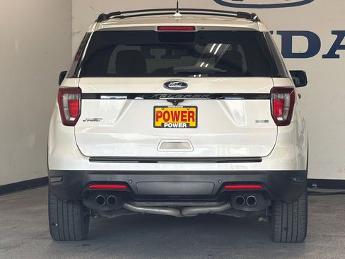 Used 2018 Ford Explorer Sport w/ Equipment Group 401A AWD/4WD image 4