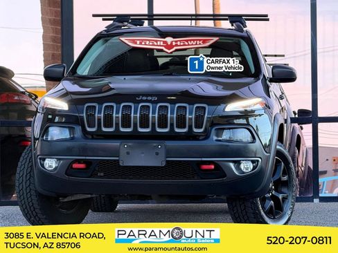 Used 2015 Jeep Cherokee Trailhawk w/ Leather Interior Group AWD/4WD image 1