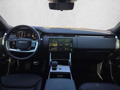 New 2026 Land Rover Range Rover Long Wheelbase SE image 15