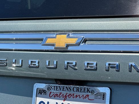 Used 2024 Chevrolet Suburban Premier image 46