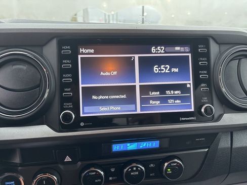 Used 2023 Toyota Tacoma TRD Sport w/ Technology Package image 16