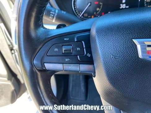 Used 2021 Cadillac XT4 Premium Luxury image 22