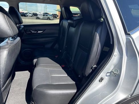 Used 2019 Nissan Rogue SL AWD/4WD image 20