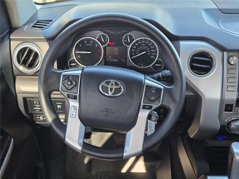 Used 2017 Toyota Tundra SR5 image 19