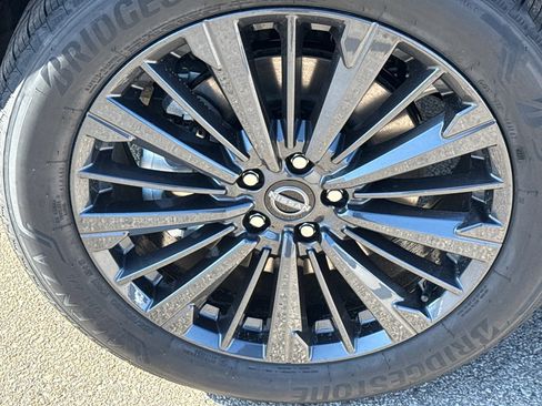 New 2026 Nissan Pathfinder SL w/ SL Premium Package image 7