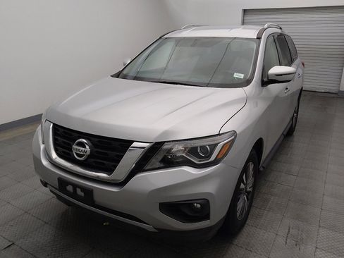 Used 2019 Nissan Pathfinder SV FWD image 15