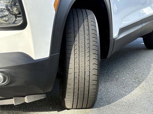 Used 2023 Chevrolet TrailBlazer LT image 28