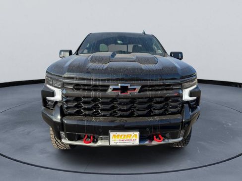 New 2026 Chevrolet Silverado 1500 ZR2 image 3