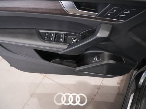 Used 2022 Audi Q5 2.0T Premium Plus w/ Premium Plus Package image 37