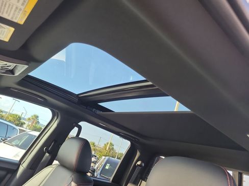 Used 2024 Nissan Titan PRO-4X w/ Pro-4x Convenience Package image 17