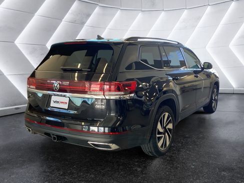 Used 2024 Volkswagen Atlas SE image 4