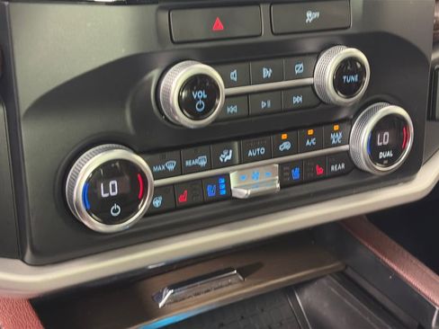 Certified 2022 Ford Expedition Max Limited image 21